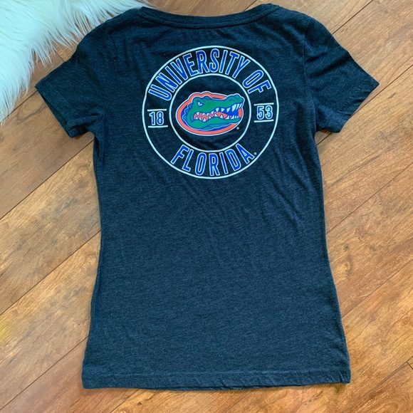 Florida Gators Gray V-Neck Short Sleeve Top - Picture 3 of 10